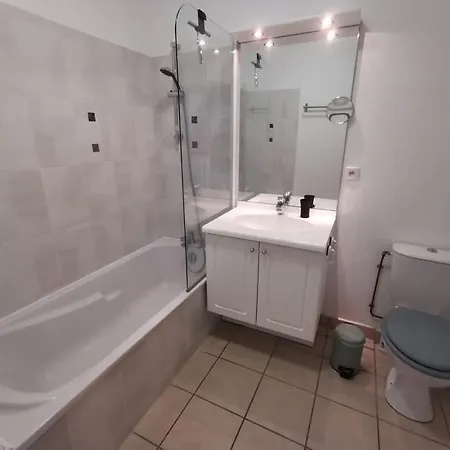Apartment Duplex T3 Climatise, Parking Prive, Wifi, Village 6sierra223